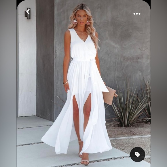 NWT - VICI Sleeveless Maxi Dress - Size XS White - Picture 2 of 3